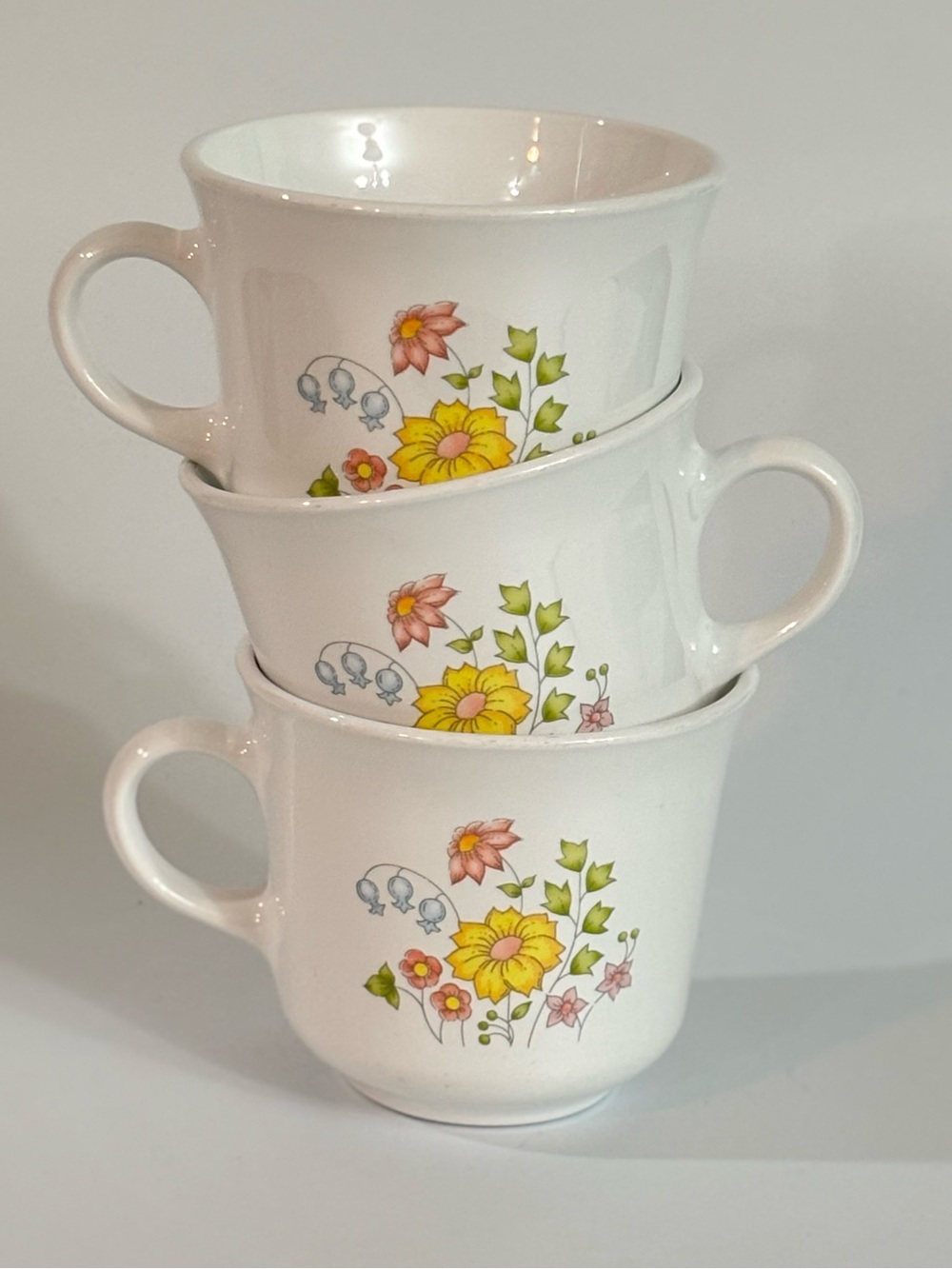 Vintage Corelle Spring Meadow Mugs - Set of 3 Retired 70s 80s Pattern
